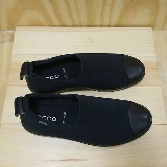 ECCO Womens Soft  GTX Gore Tex Slip On Walking Casual Shoes Black Comfort sz 8 - Picture 1 of 9